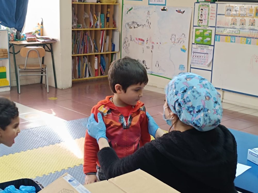 “Sembrando Sonrisas” para la Prevención de Caries Dental en Párvulos