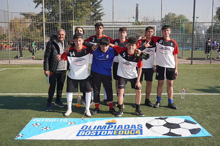 Nuestro colegio presente en el Futbolito Intermedia Varones de las Olimpiadas BostonEduca 2025