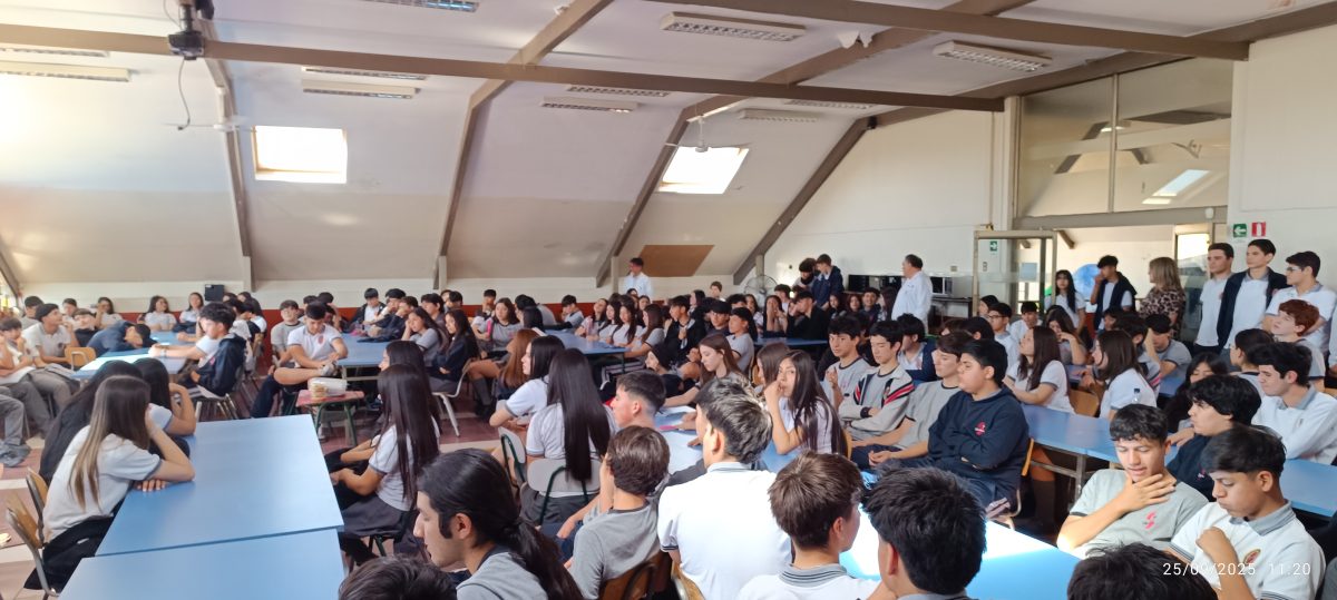 Carabineros orienta a estudiantes en prevención del consumo Sustancias Ilicitas