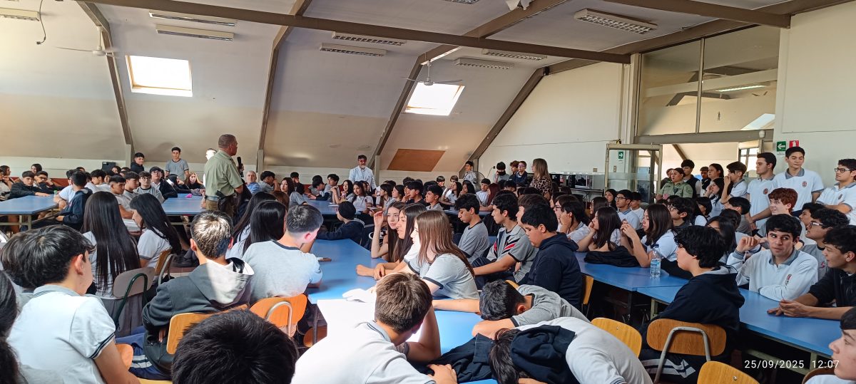 Carabineros orienta a estudiantes en prevención del consumo Sustancias Ilicitas