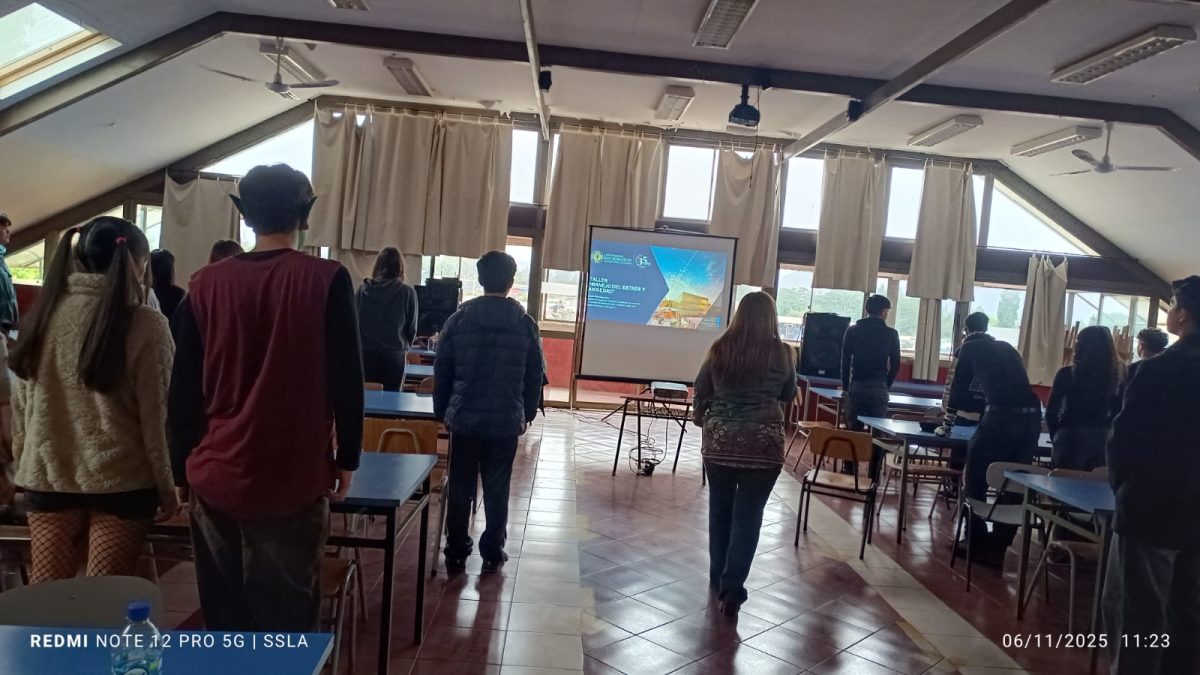 Charla sobre manejo del estrés y ansiedad para estudiantes de IV Medio