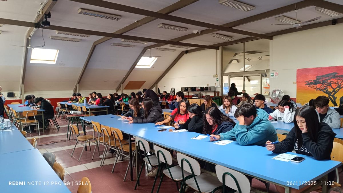 Charla sobre manejo del estrés y ansiedad para estudiantes de IV Medio