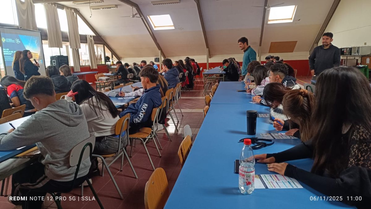 Charla sobre manejo del estrés y ansiedad para estudiantes de IV Medio