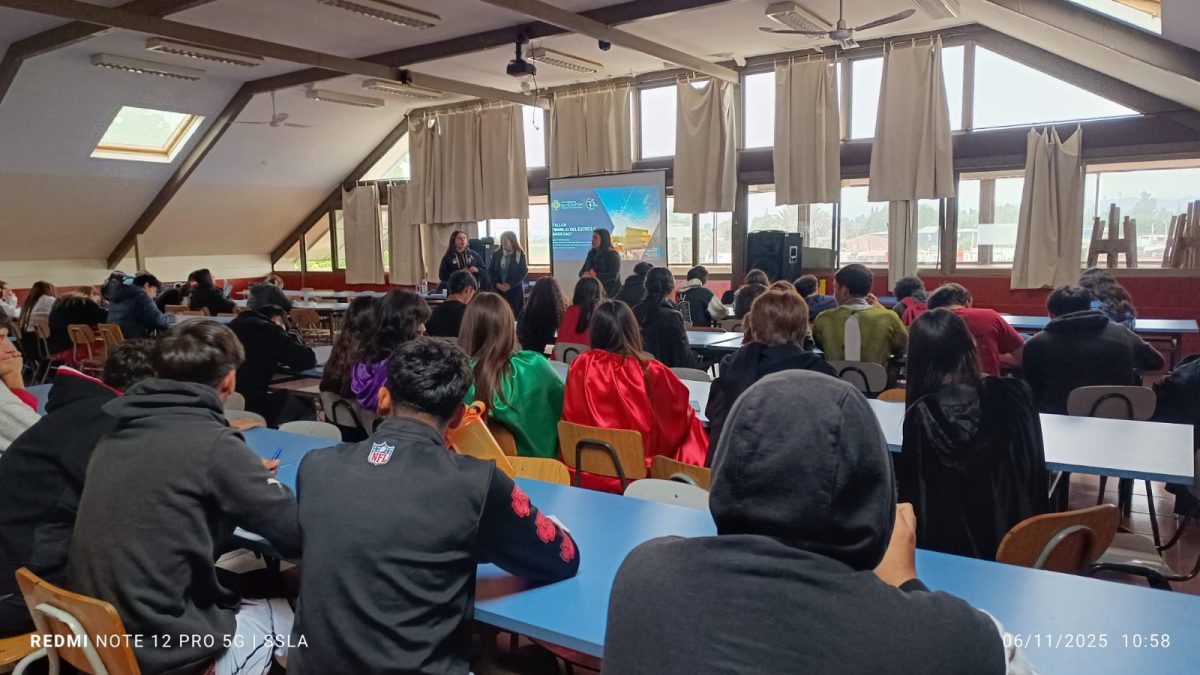 Charla sobre manejo del estrés y ansiedad para estudiantes de IV Medio