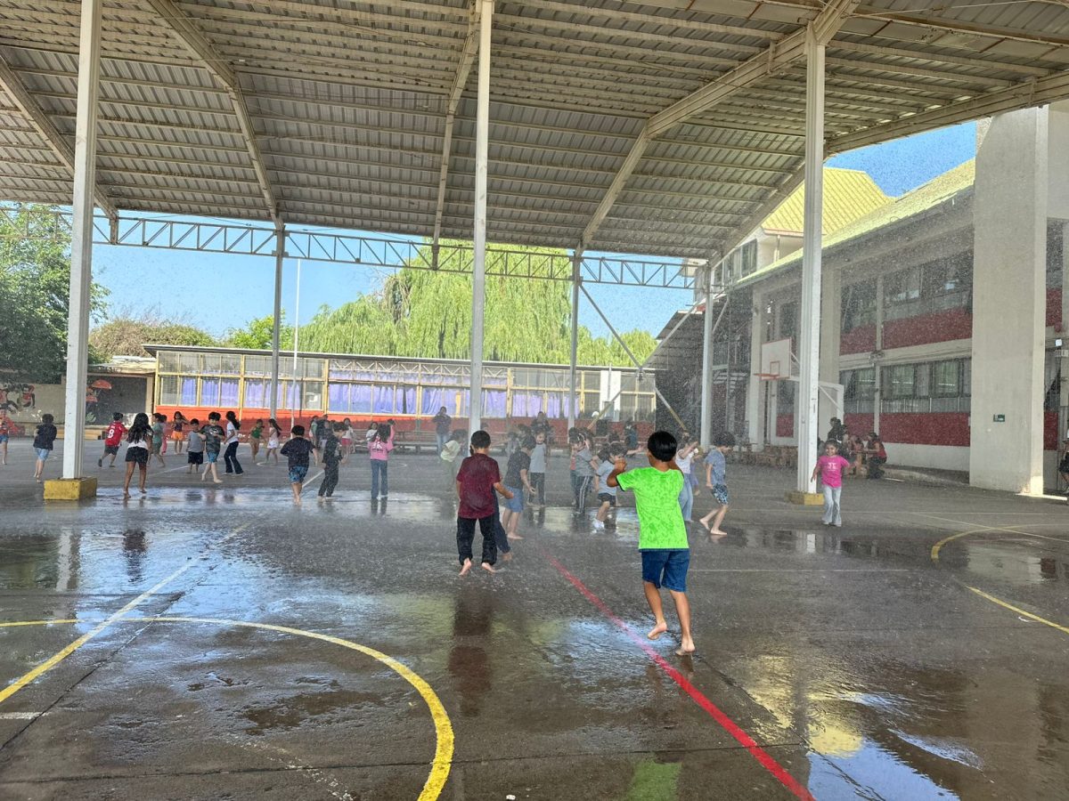 Bomberos visita nuestro colegio en una jornada llena de alegría y compromiso comunitario