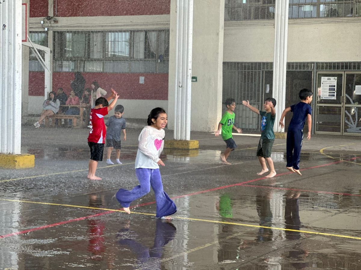 Bomberos visita nuestro colegio en una jornada llena de alegría y compromiso comunitario