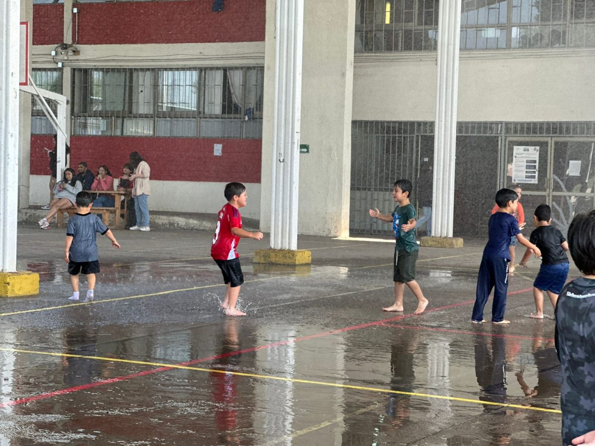 Bomberos visita nuestro colegio en una jornada llena de alegría y compromiso comunitario
