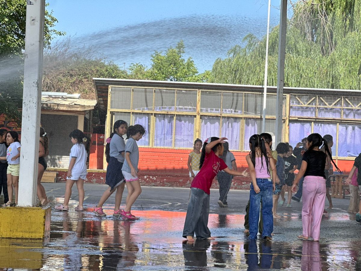 Bomberos visita nuestro colegio en una jornada llena de alegría y compromiso comunitario