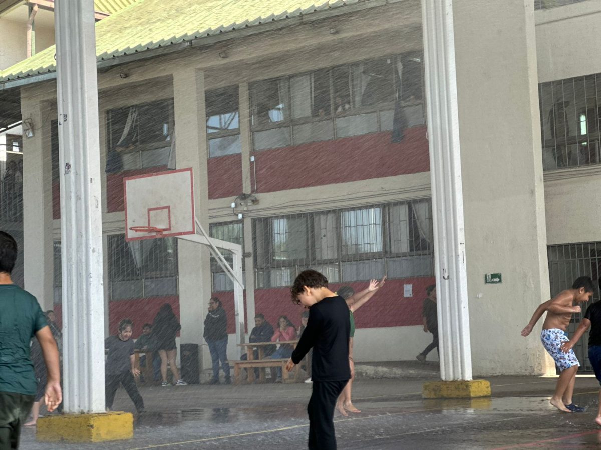 Bomberos visita nuestro colegio en una jornada llena de alegría y compromiso comunitario