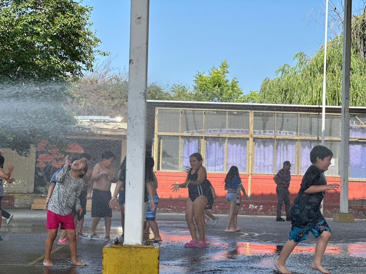 Bomberos visita nuestro colegio en una jornada llena de alegría y compromiso comunitario
