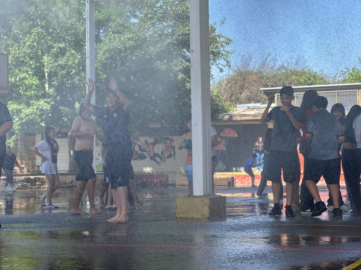 Bomberos visita nuestro colegio en una jornada llena de alegría y compromiso comunitario