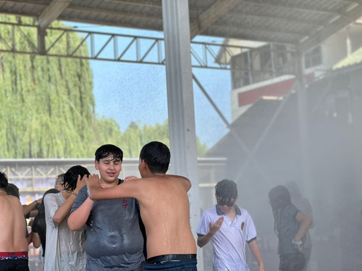 Bomberos visita nuestro colegio en una jornada llena de alegría y compromiso comunitario