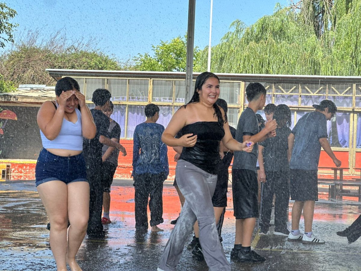 Bomberos visita nuestro colegio en una jornada llena de alegría y compromiso comunitario