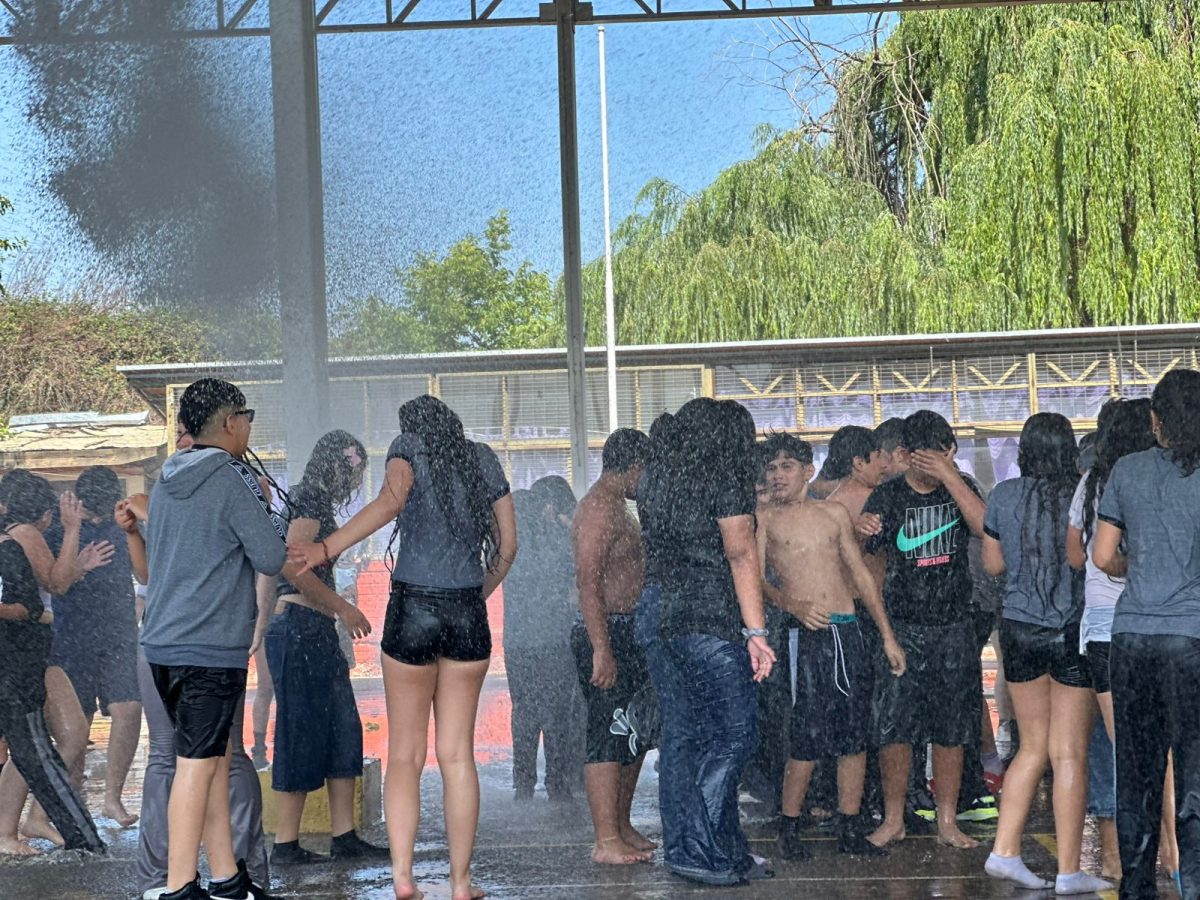 Bomberos visita nuestro colegio en una jornada llena de alegría y compromiso comunitario