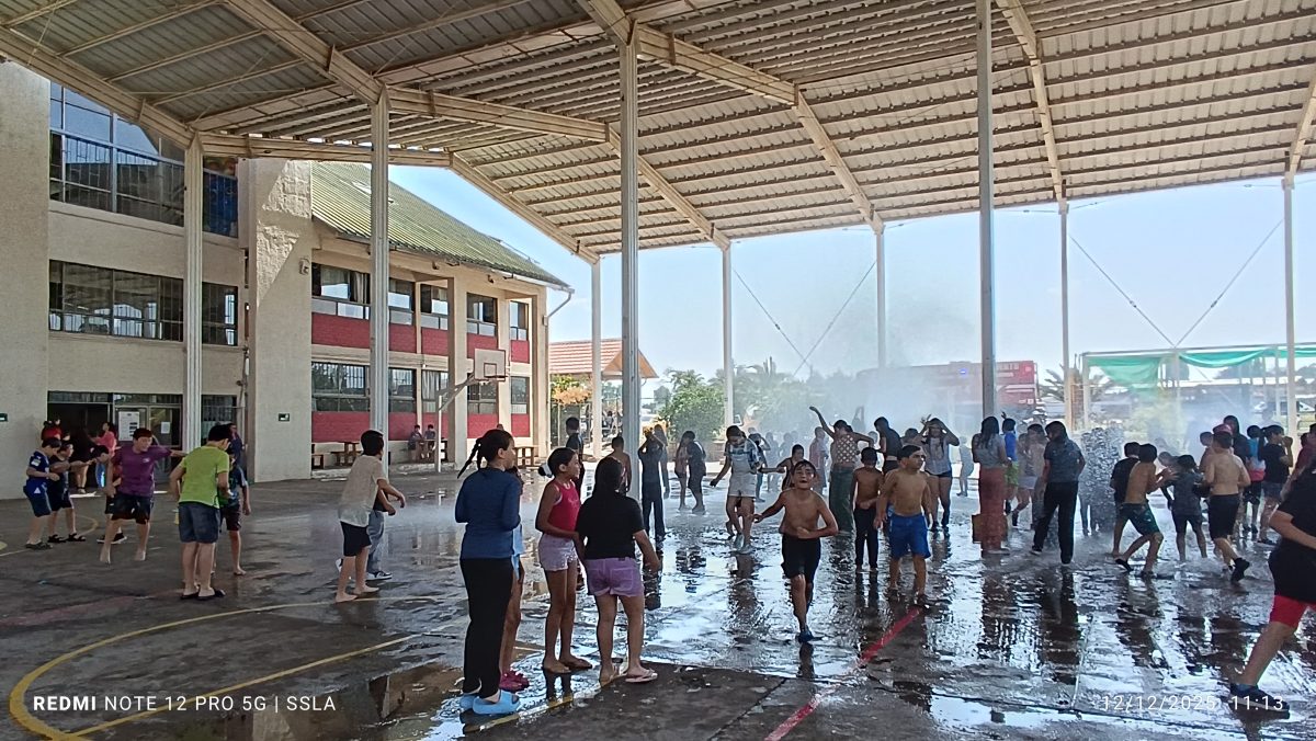 Bomberos visita nuestro colegio en una jornada llena de alegría y compromiso comunitario