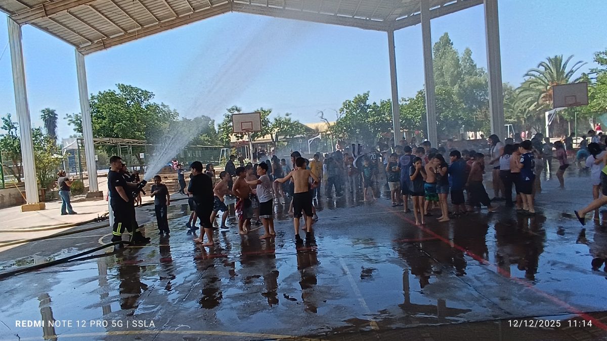 Bomberos visita nuestro colegio en una jornada llena de alegría y compromiso comunitario