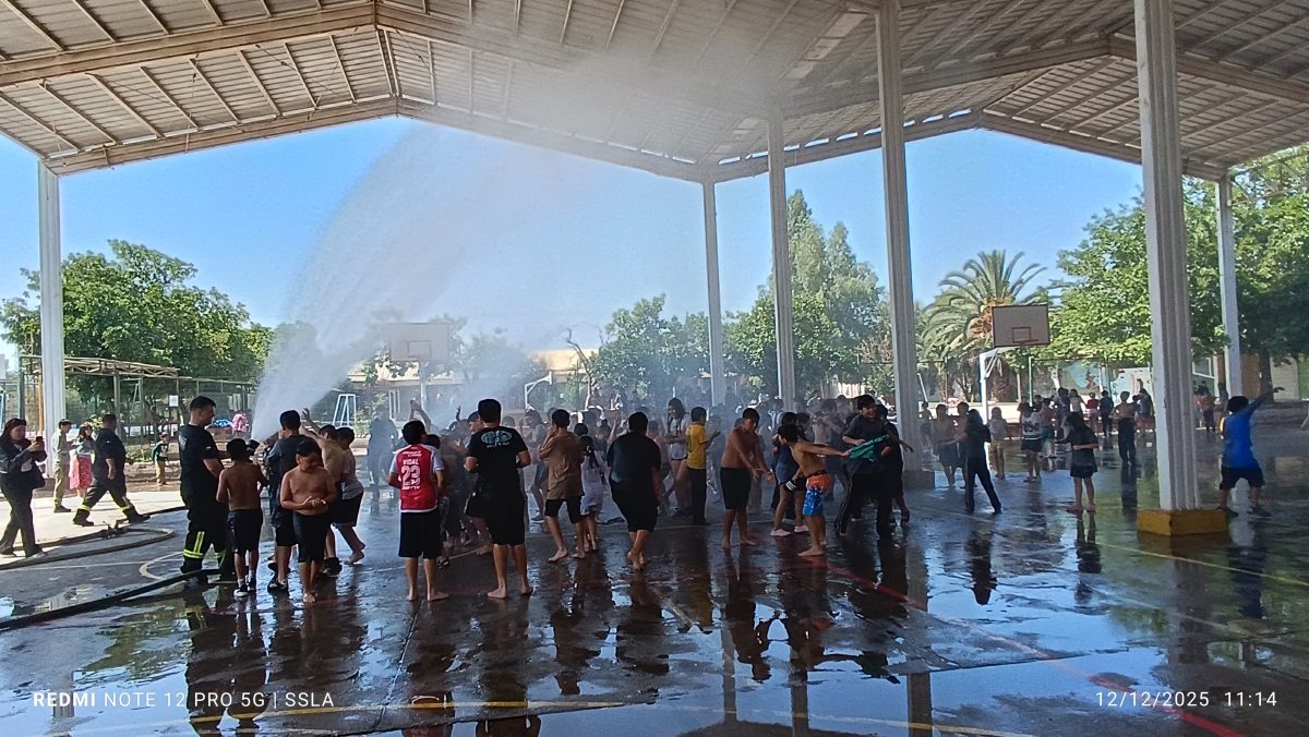 Bomberos visita nuestro colegio en una jornada llena de alegría y compromiso comunitario