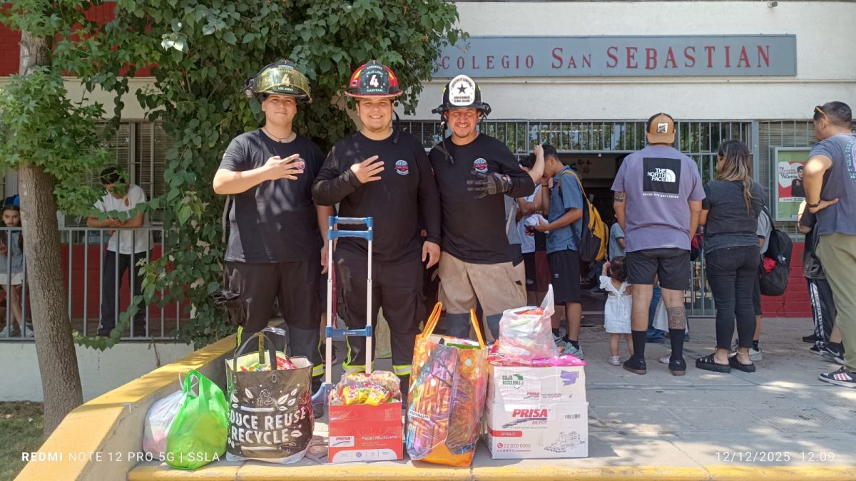 Bomberos visita nuestro colegio en una jornada llena de alegría y compromiso comunitario