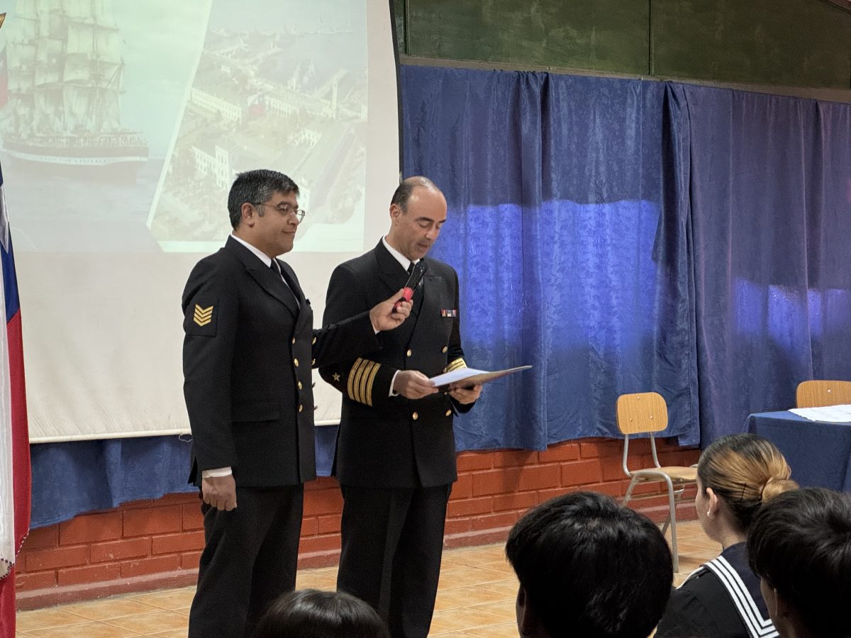 Visita delegación de la Armada de Chile