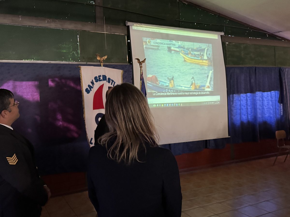 Visita delegación de la Armada de Chile