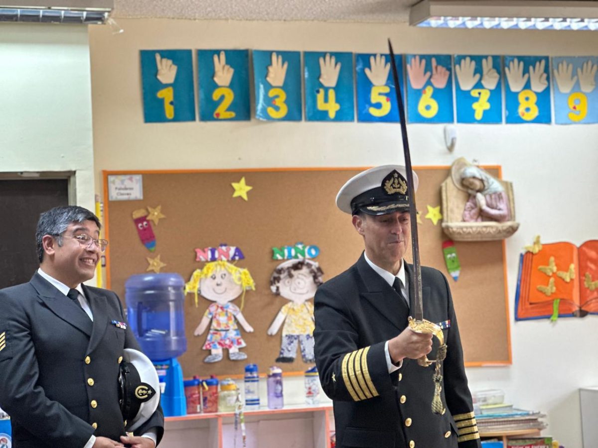 Visita delegación de la Armada de Chile